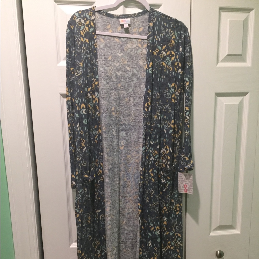 Lularoe Sarah Size Small NWT